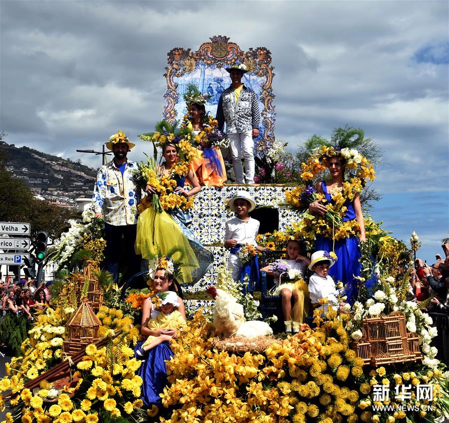 （国际）（4）葡萄牙马德拉举行传统花节游行