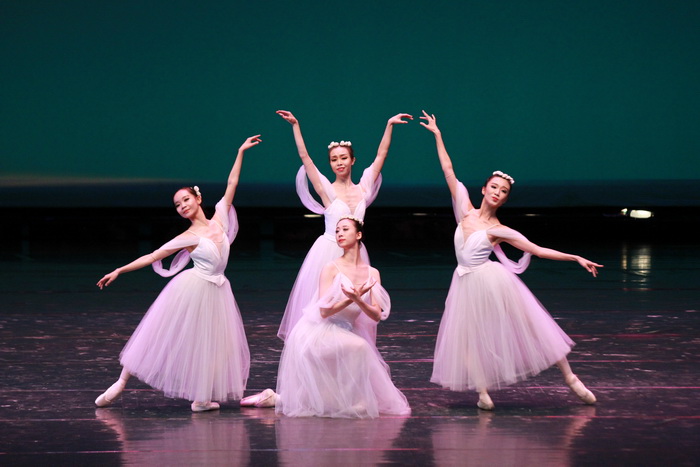 足尖上的旋律·天津芭蕾舞首登曼谷舞台