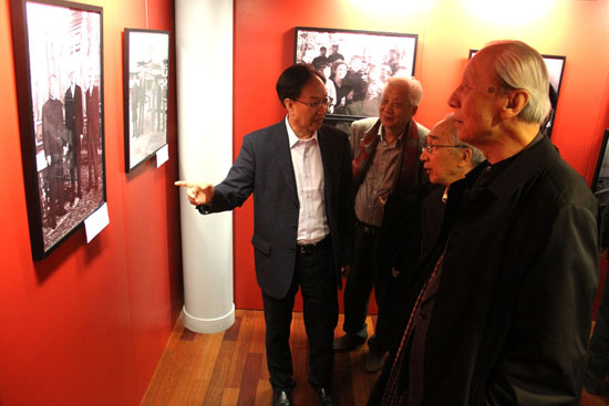 靳尚谊先生一行访问巴黎中国文化中心