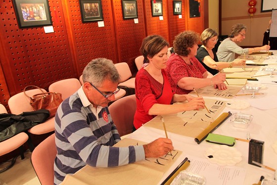 马耳他中国文化中心举办中国书法培训班