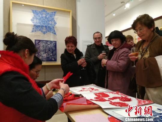 中国剪纸艺术走进马耳他开启“瓦莱塔欢乐春节”序幕